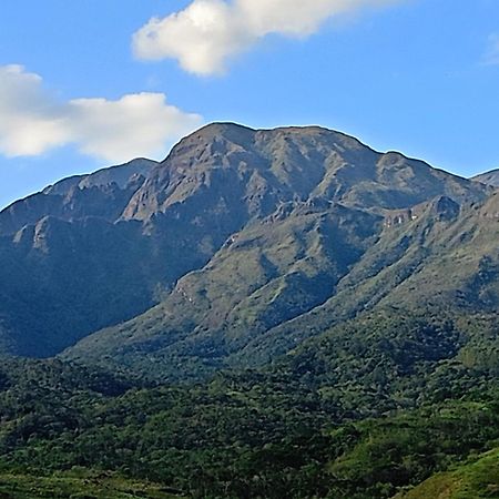 Sitio Vista Da Serra Lavrinhas Exterior photo